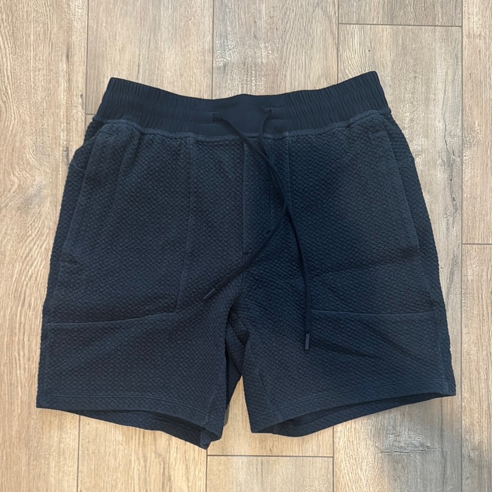 Lululemon 5in Short